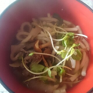 牛肉となめこの煮込みうどん